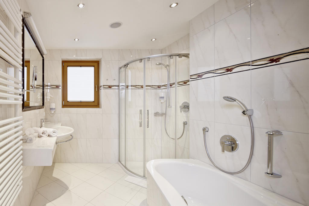 Hotel Jaegerhof ゲルロス 部屋 写真
