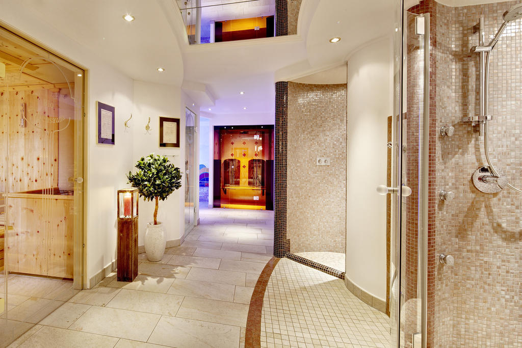 Hotel Jaegerhof ゲルロス エクステリア 写真